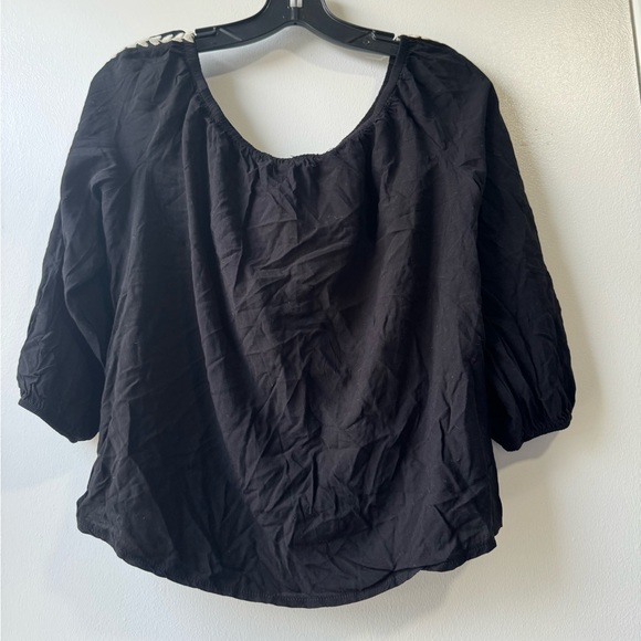 Solitaire Women’s Off the Shoulder Embroidered Top - Picture 7 of 10